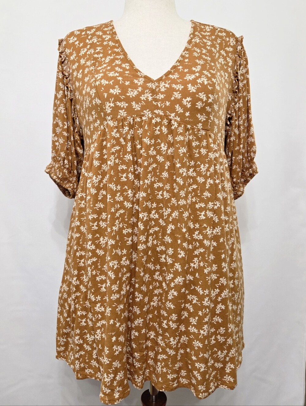 Talulah Boutique Womens Floral V-Neck Babydoll Romper Attached Undergarment SZ S